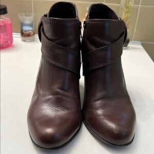 EUC Nurture Women's Brown Leather 3” Heel Ankle Boots Size 8.5